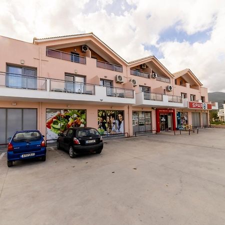Gold Olive Suites Alikanás Exterior foto
