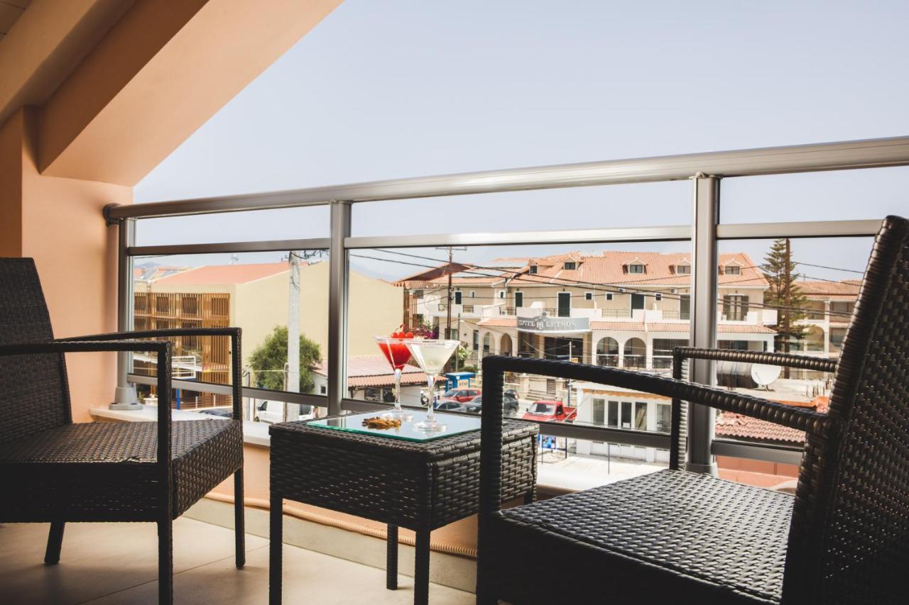 Gold Olive Suites Alikanás Exterior foto